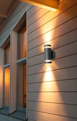 Airam Alppila XL-W Vägglampa IP44