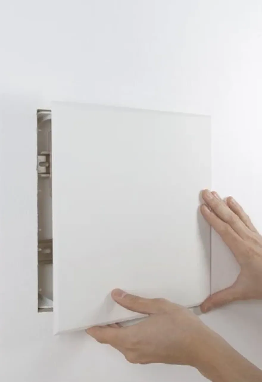 Hide-a-lite D-Box