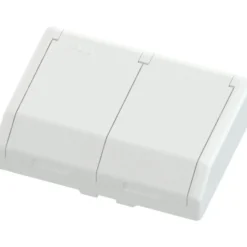 Namron Edge 2-vägsuttag med lock INF IP44