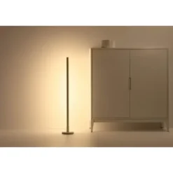 WiZ Pole Golvlampa WiFi RGBW